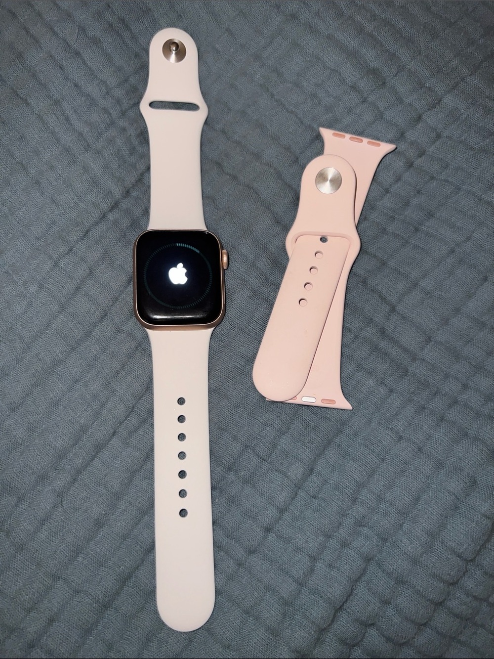 Apple series 5 Watch with Soft Pink and white  Bands 40mm aluminum Apple Watch